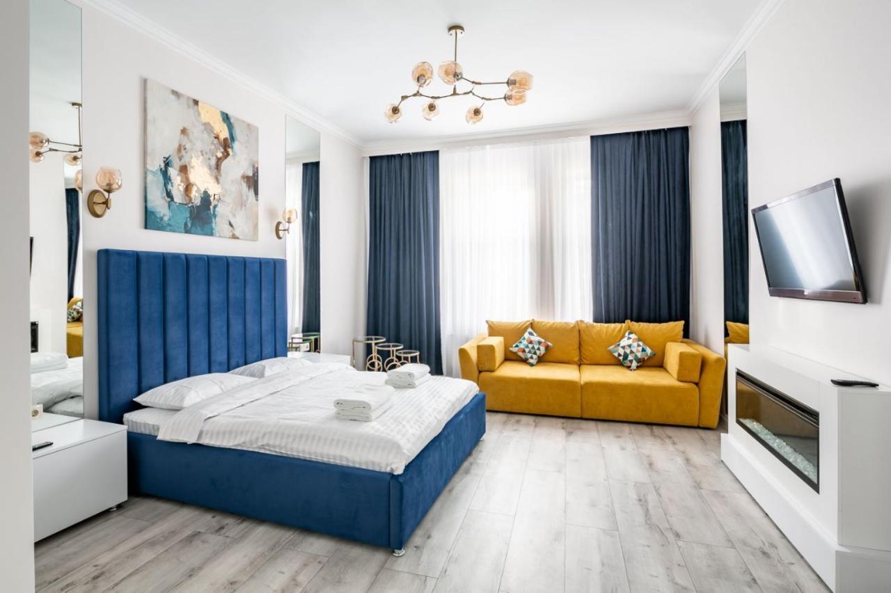 Avangard Deluxe Art Apart Liov Exterior foto